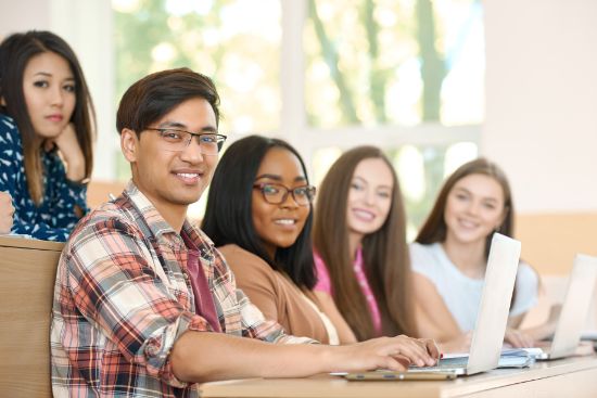 equipamentos-de-ti-para-universidades